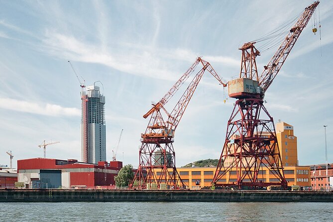 24h Gothenburg Hop-On Hop-Off Boat Tour - Liseberg and Nya Älvsborg as added plans