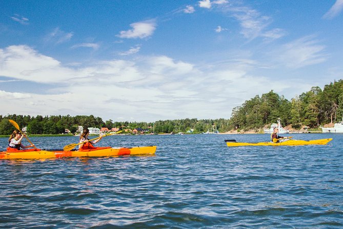 3-day kayaking adventure around Vaxholm in Stockholm Archipelago - self guided - Choosing between a double and single sea kayak