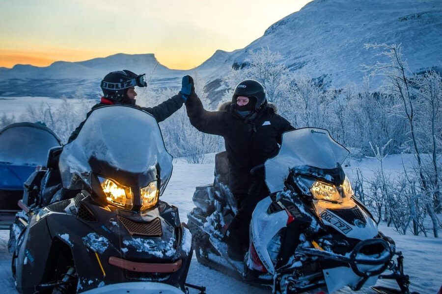 Abisko/Björkliden: Panorama Snowmobile Tour with Snacks - A Fast Route From Abisko to Björkliden