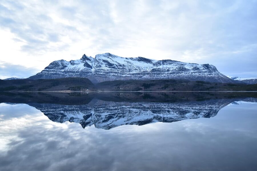 Abisko: Fjord Sightseeing and Photography Tour - Photo stops with room for your own interests