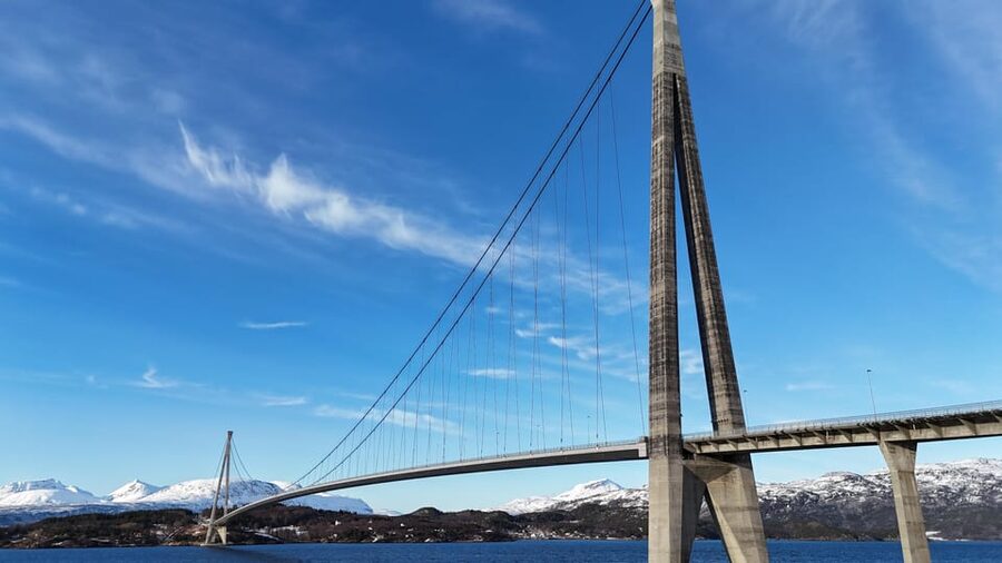 Abisko: Fjord Sightseeing and Photography Tour - History, Sami culture, and the human side of the route