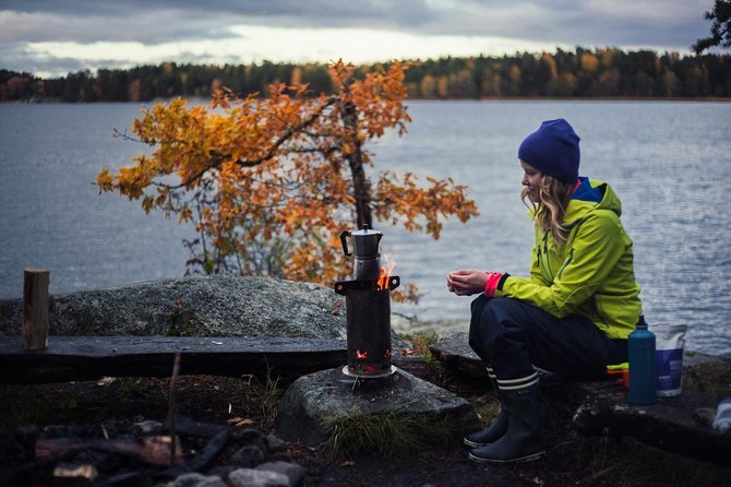 Canoe adventure in Stockholm Archipelago - Swedish fika beside the water