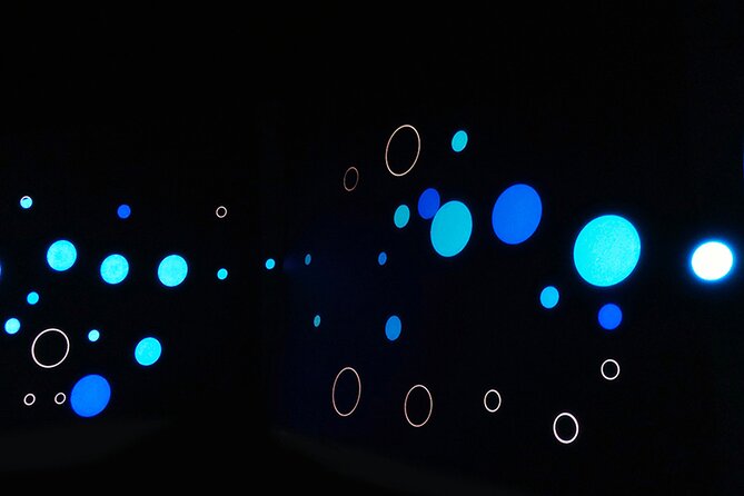 Cube of Art Uppsala Museum of Interactive Art - What happens inside the 7-meter black cube