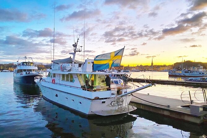 Exclusive Yacht Tour of Stockholm: sunset, dinner, lunch, cruise - Fjäderholmarna appears without a shore stop