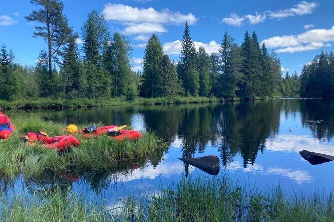 Family Packraft tour in Sälen - The hike to the river adds effort and atmosphere