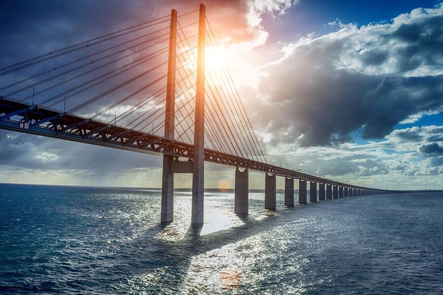 From Copenhagen: Malmö Self-Guided Tour w/ Transport Tickets - Crossing from Copenhagen to Sweden