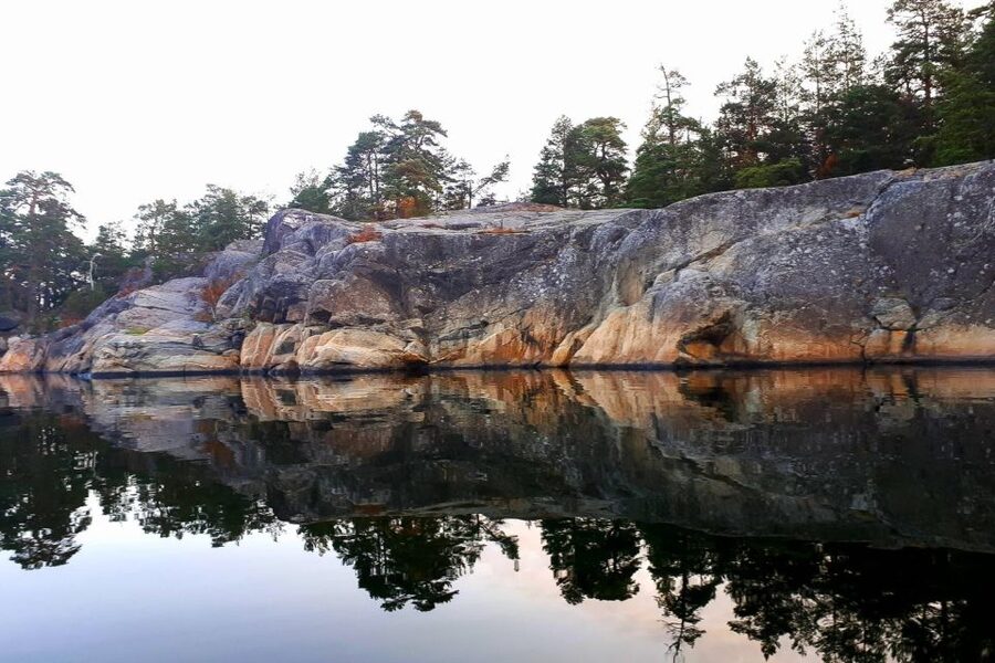 Full-Day Stockholm Archipelago Sailing Tour - From Stockholm to Vaxholm: the day starts before the yacht