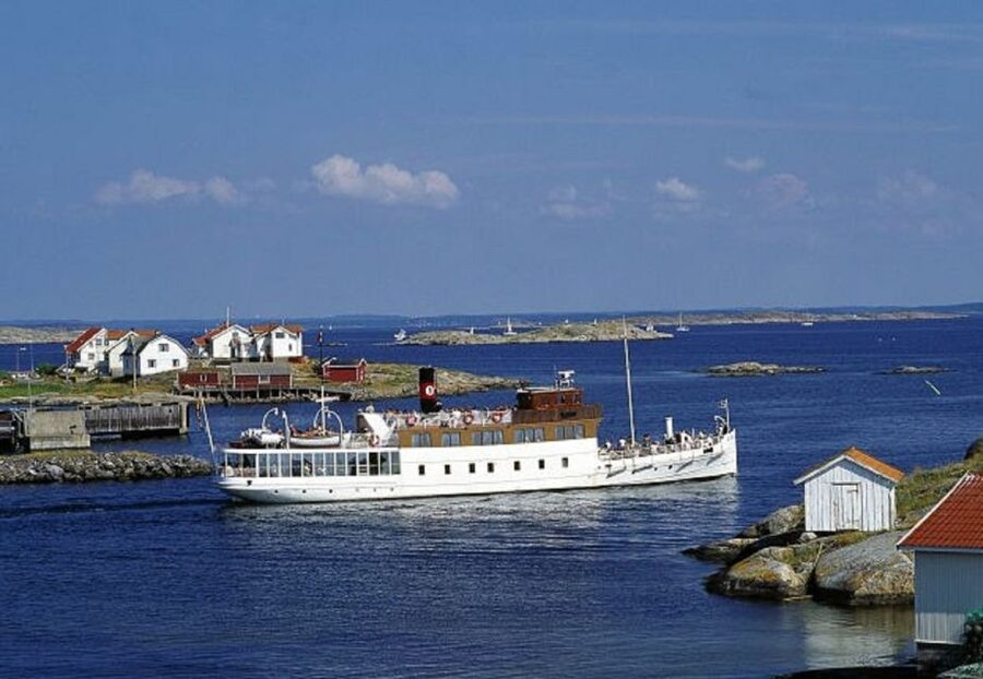 Gothenburg: Archipelago cruise with guide - Entering the southern archipelago