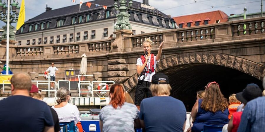 Gothenburg: City Canal Sightseeing Cruise - Who should book the Paddan cruise?