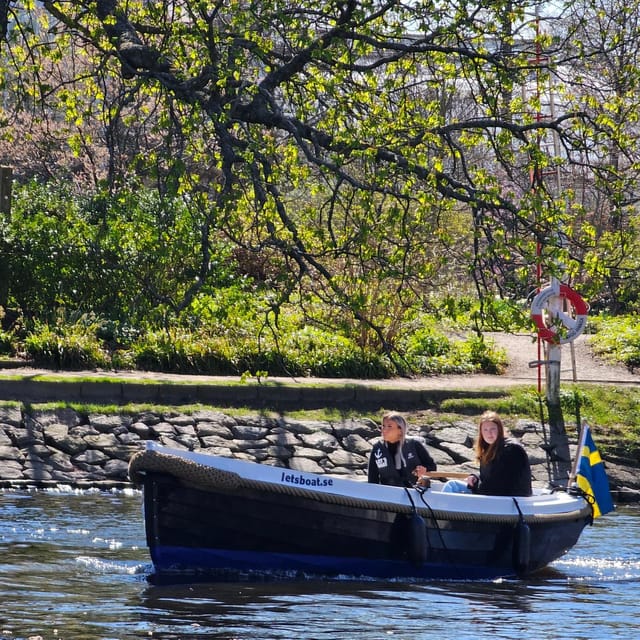 Gothenburg city center: Electric selfdrive boat tour - Should you book the Gothenburg electric boat?