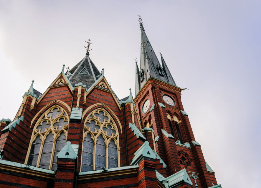 Gothenburg: Express Walk with a Local in 60 minutes - Gothenburg Opera House and the city’s cultural character