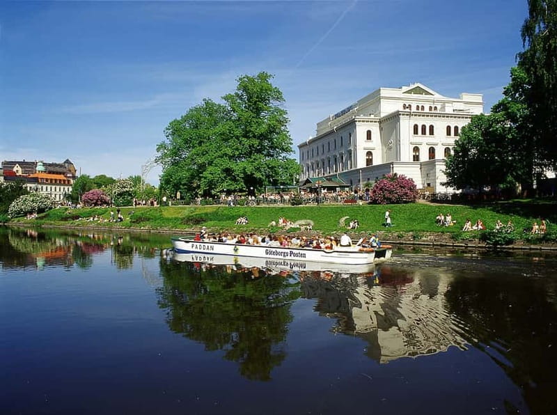 Gothenburg: Paddan Sightseeing Cruise on the River Säveån - Who will enjoy this cruise most?