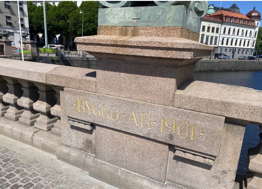 Gothenburg: Private Walking Tour with a Guide - Haga, food tasting, and coffee time