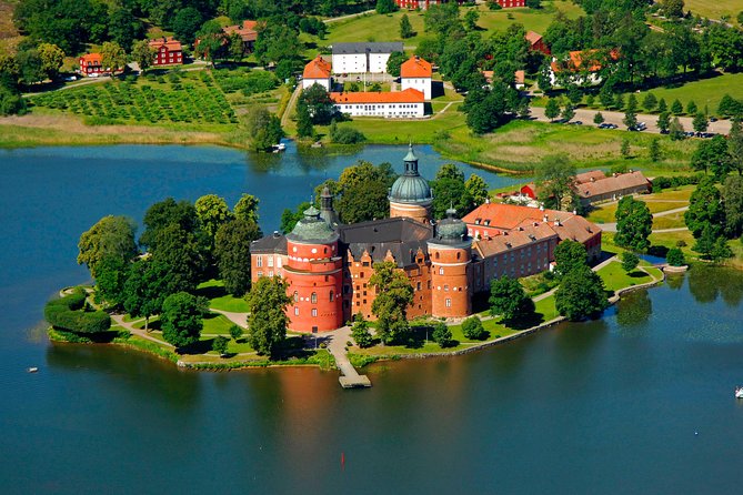 Grand Castle Tour Drottningholm and Gripsholm (private service) - Key points at a glance