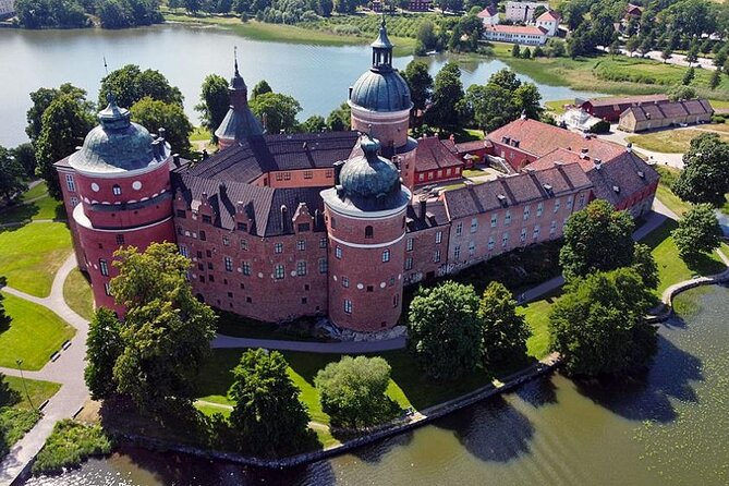 Grand Castle Tour Drottningholm and Gripsholm (private service) - Why the private car changes the experience
