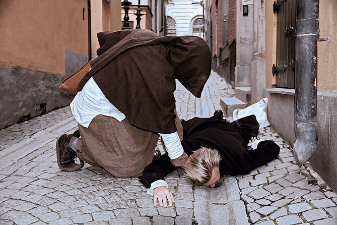 Guided Ghost Tours with Actors From Stockholm - A theatrical walk through Stockholm’s oldest lanes