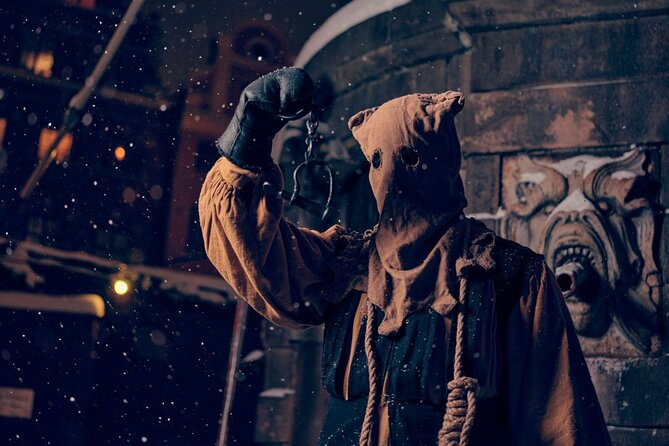 Guided Ghost Tours with Actors From Stockholm - Prästgatan and the plague years