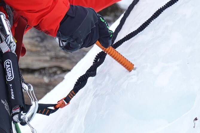 Ice Climbing Experience with Certified Guide - How personal is a maximum group of 18?