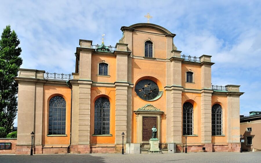 Jewish Gamla Stan and Jewish Museum Stockholm Private Tour - Walking, access, and weather