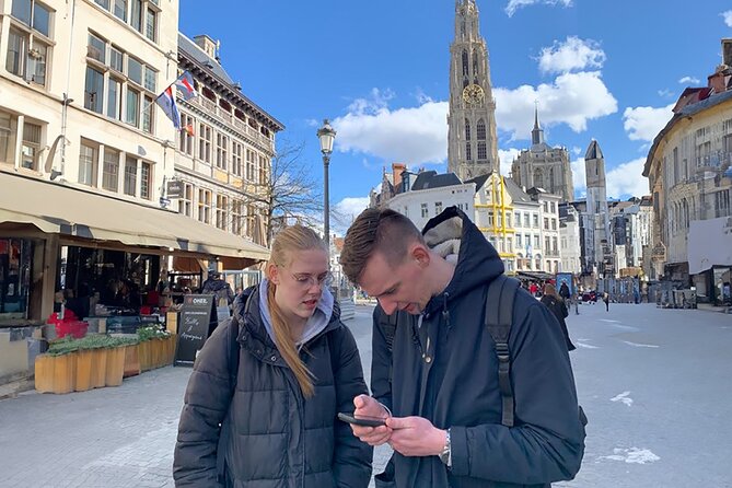 Karlskrona Self Guided Sherlock Holmes Murder Mystery Game - Starting the case at Stortorget