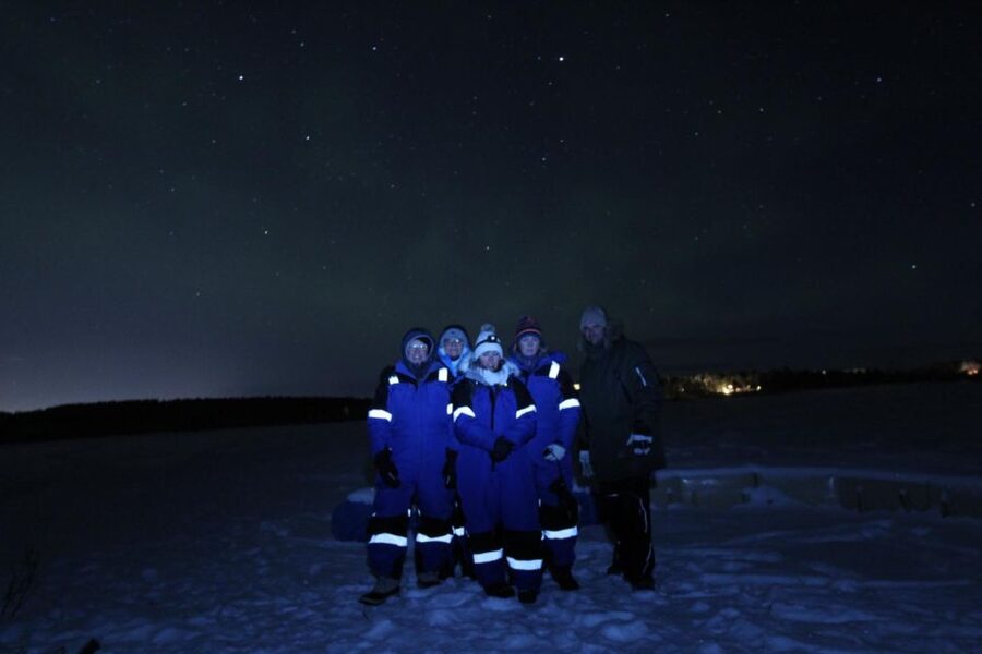 Kiruna: Build your own igloo overnight Tour - Practical ways to prepare