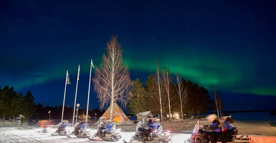 Luleå : Northern lights snowmobile tour - Making sense of the Northern Lights