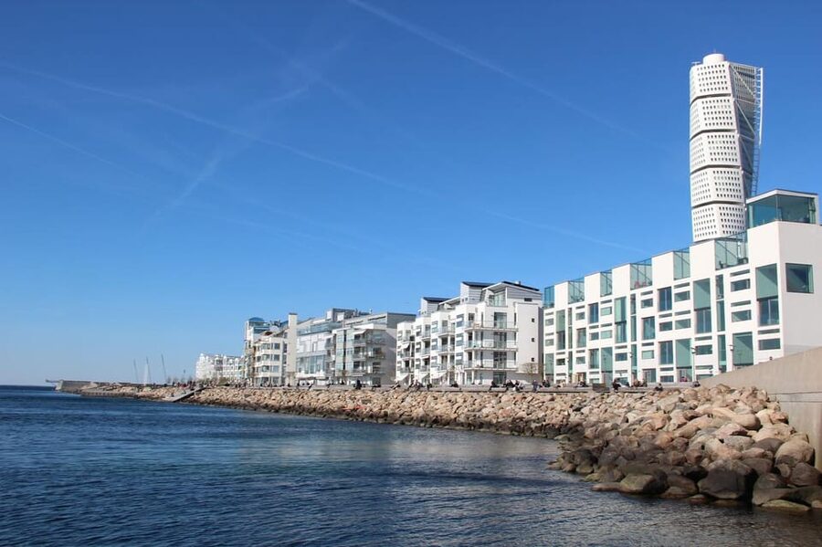 Malmö: Sightseeing and Landmarks tour by bike - Key points to know before you book