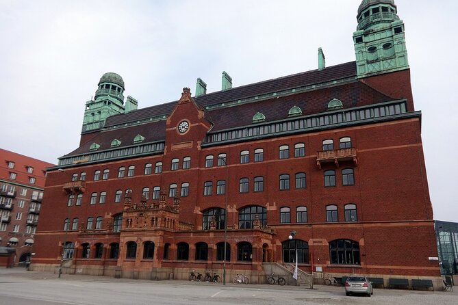 Malmö Walking Tour: Explore Top Sights & Hidden Gems - Slottsparken and Malmö Castle: green space beside old defenses