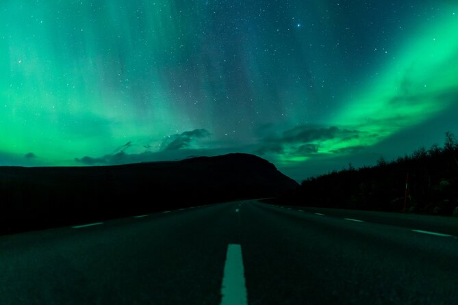 Northern Lights Tour from Kiruna to Abisko with Dinner - Photography help and the included images