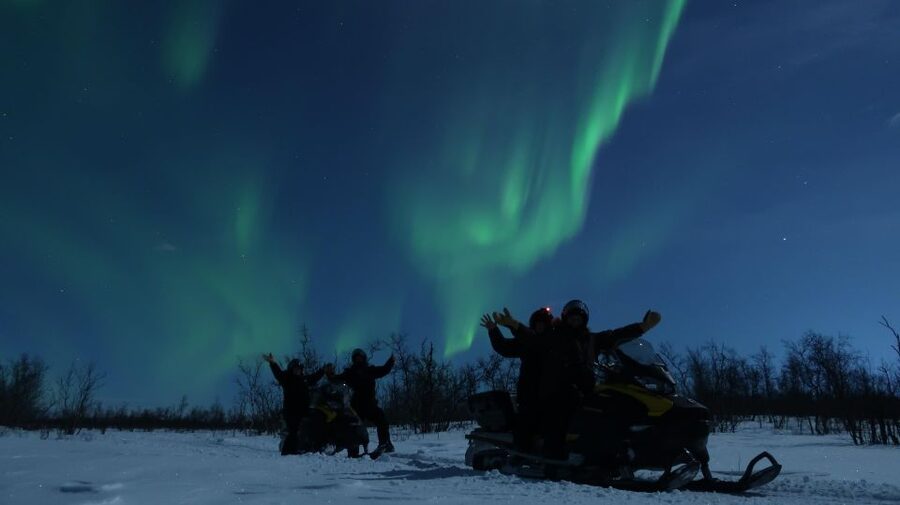 Premium Aurora Snowmobile Ride With Panoramic Views - A five-hour Arctic evening, not just a snowmobile ride