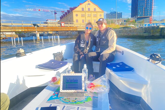 Private Boat Ride in Gothenburg with pickup - Hotel pickup, the car ride, and WiFi