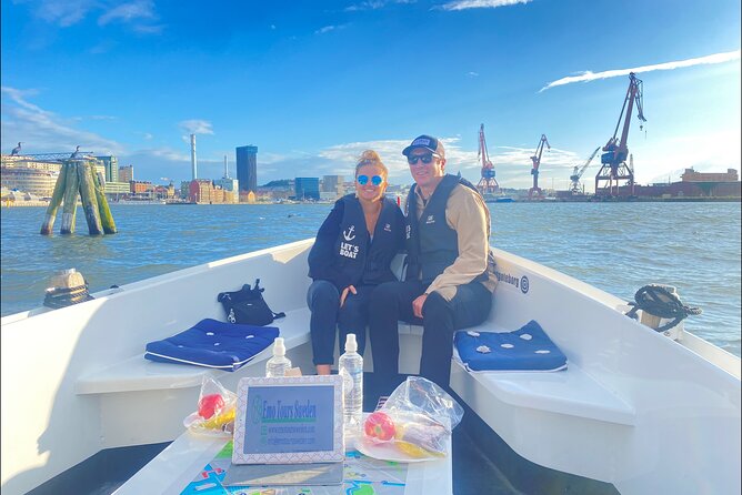 Private Boat Ride in Gothenburg with pickup - Lilla Bommen and the open harbor