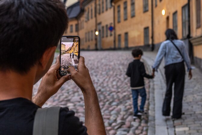 Private Golden Hour Photo Walk in Stockholm - What Julien teaches during the three hours