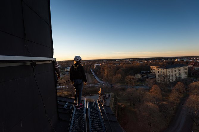 Roofwalking on the worlds greatest pink castle! - Climbing the north tower and preparing for the roof