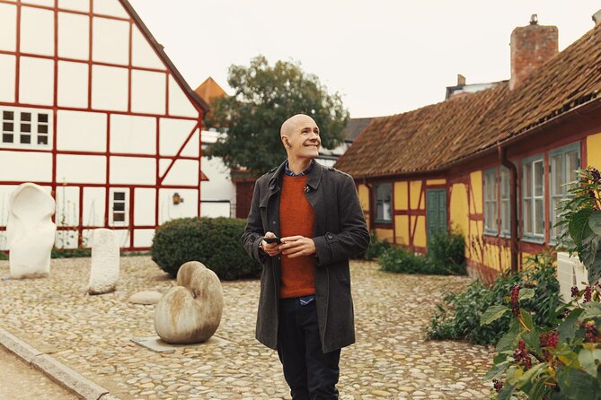 Self-Guided Audio Walking Tour Through Kurt Wallander's Ystad - Klostret i Ystad and the end of the chase