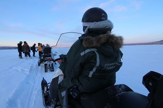 Snowmobile Arctic Adventure - What the guides add to the day