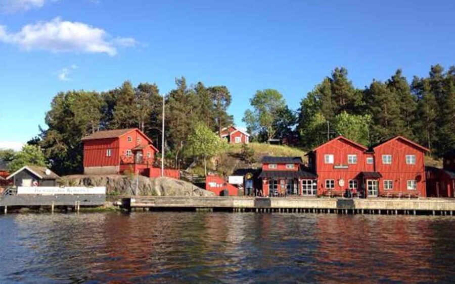 Stockholm: Archipelago Boat Tour - Through Djurgården Canal