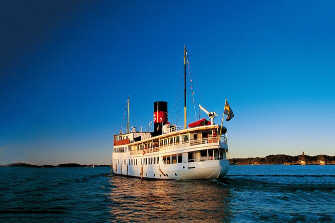 Stockholm Archipelago Cruise with Guide - Choosing your seat for better views