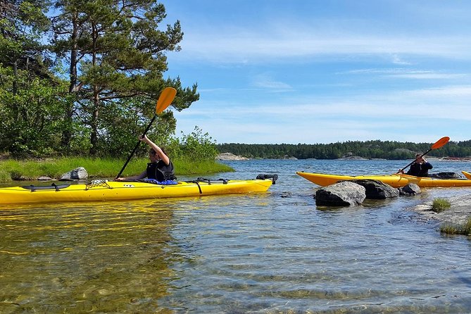 Stockholm Archipelago Tour by Kayak - An island stop with lunch and time to walk