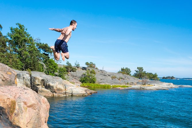 Stockholm Archipelago Tour by Kayak - Paddling between small islands and open Baltic water