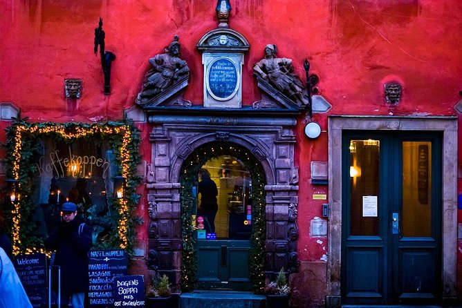 Stockholm Art Tour with a Local Expert: 100% Personalized & Private - Snösätra turns a neighborhood into an outdoor art show