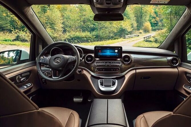 Stockholm City Departure Private Transfer to Stockholm Port by Luxury Van - Meeting your chauffeur in the hotel lobby