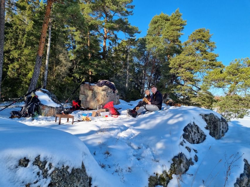 Stockholm: Family Friendly Private Ice Skating Tour & Lunch - Lunch, fika, and a warm pause outdoors