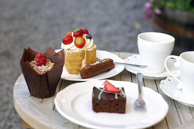 Stockholm Fika Tour - Four or five stops, with enough food for a light meal
