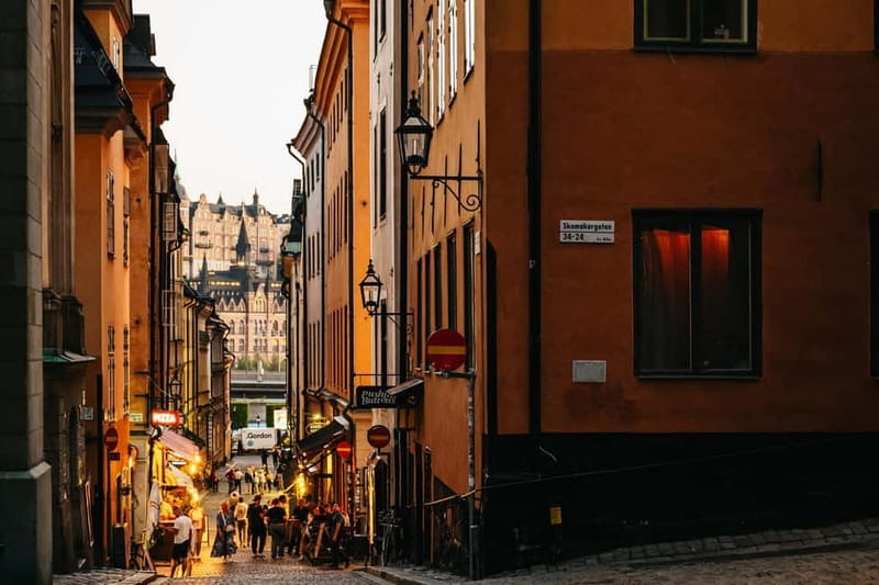 Stockholm: Ghost Walk and Historical Tour - Murders, executions, plagues, and poltergeists