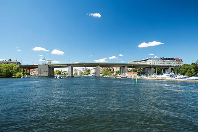 Stockholm: Highlights Boat Tour - The Essinge islands and Stockholm’s newer districts