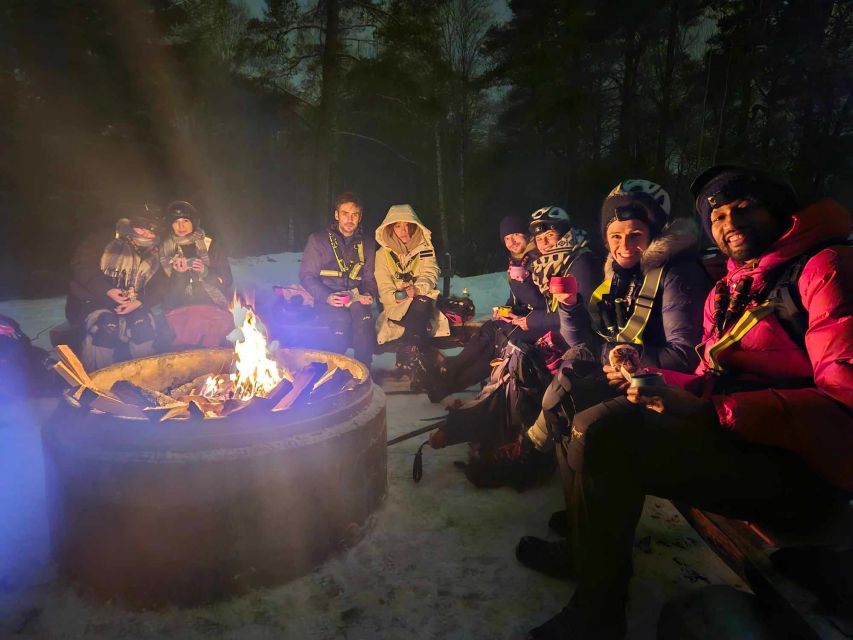 Stockholm: Ice Skating in the Moonlight with Hot Chocolate - A 30-minute fika break by the fire