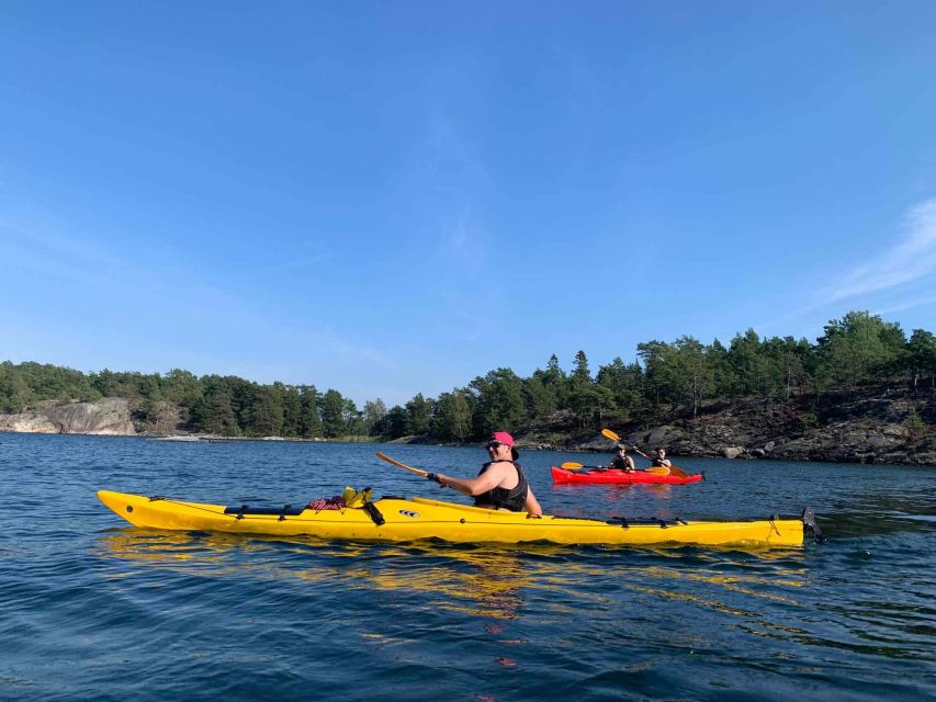 Stockholm: Morning Kayak Tour in the Archipelago with Lunch - From Stockholm streets to the outer islands