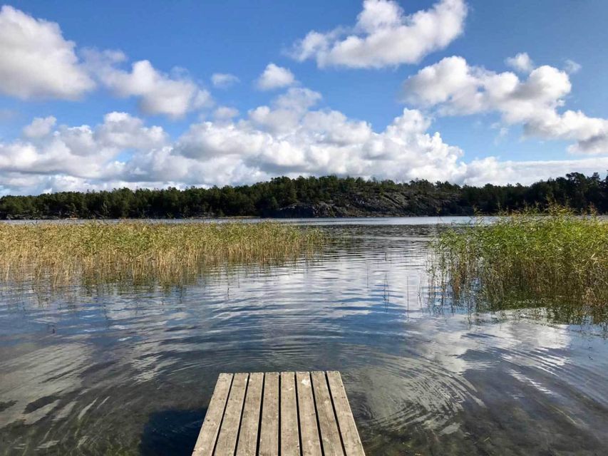 Stockholm: Morning Kayak Tour in the Archipelago with Lunch - Island lunch with a campfire