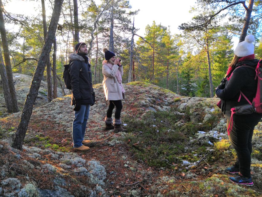 Stockholm: Nature Hike with Campfire Lunch - Building the Fire and Cooking Lunch